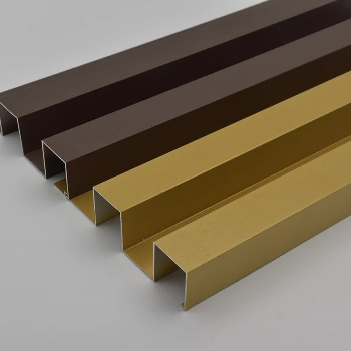 Fluted panels by aluminium 6063-T5 in brown and champagne gold finish